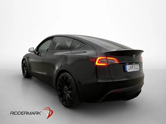 Tesla Model Y 2023 photo 5