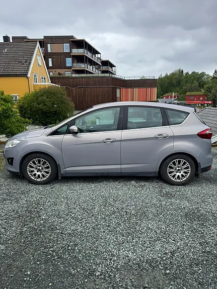 Ford C-Max 2011 photo 2
