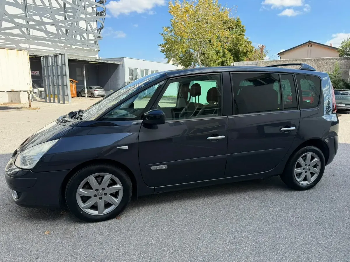 Renault Espace 2012 photo 2
