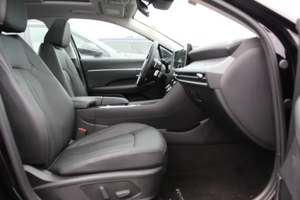 Hyundai Sonata 2025 photo 4