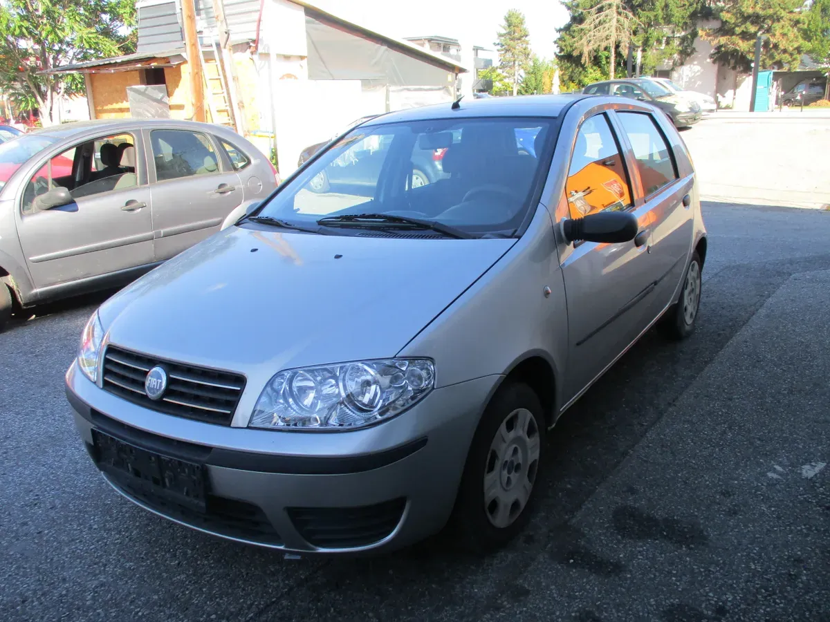Fiat Punto 2005 photo 2