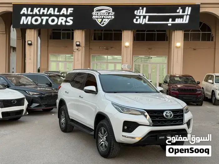 Toyota Fortuner 2023 photo 5