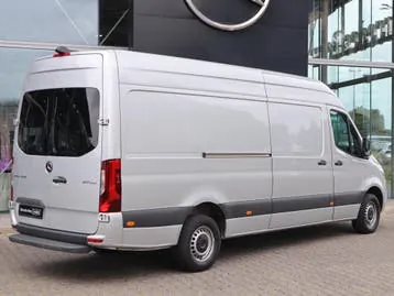 Mercedes-Benz Sprinter 2023 photo 2