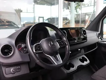 Mercedes-Benz Sprinter 2023 photo 3
