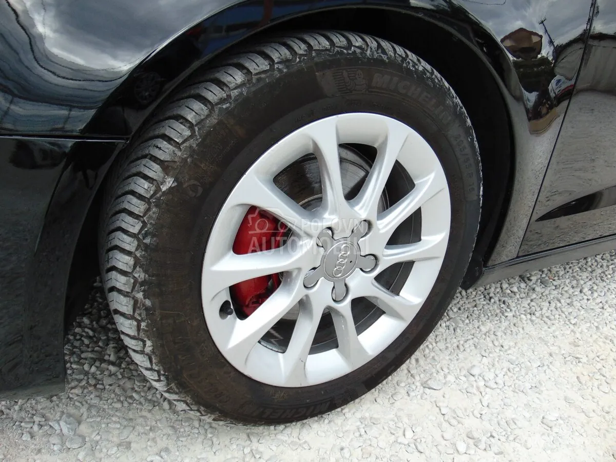 Audi A3 2015 photo 2