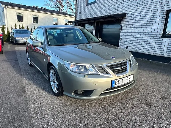 Saab 9-3 2009 photo 2