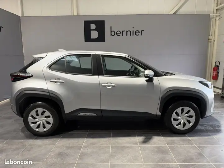 Toyota Yaris Cross 2022 photo 2