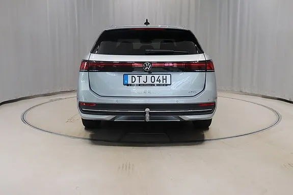 Volkswagen Passat 2025 photo 5