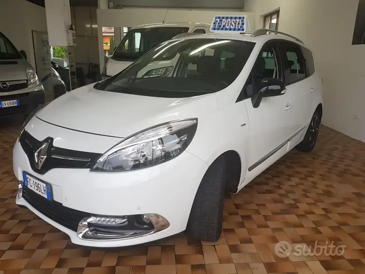 Renault Scenic 2016 photo 2