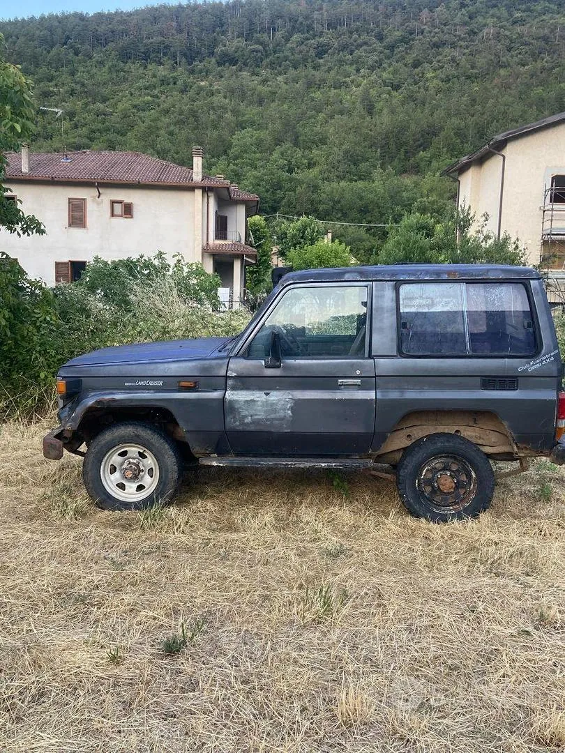Toyota Land Cruiser 1985 photo 4