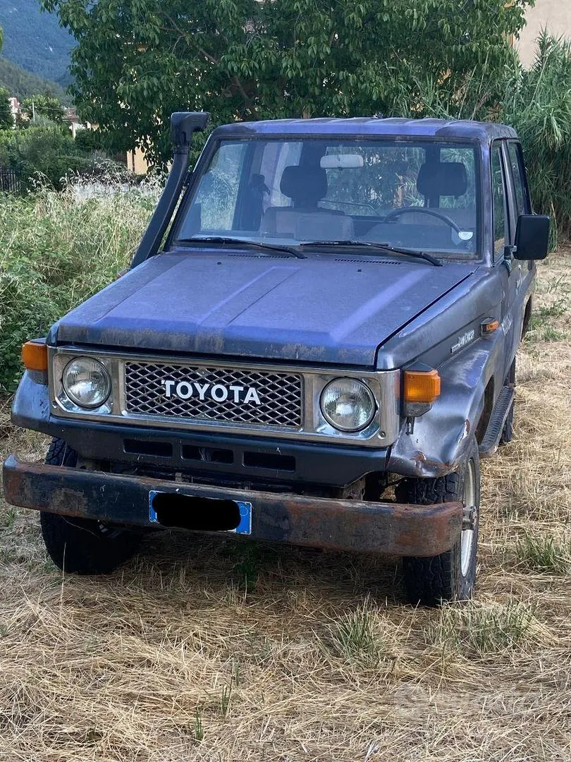 Toyota Land Cruiser 1985 photo 2