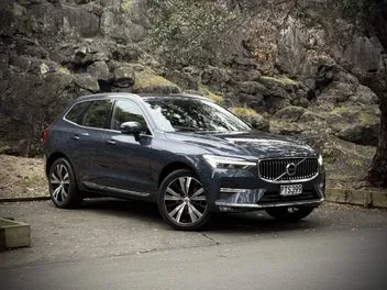 Volvo Xc60 2023 photo 2