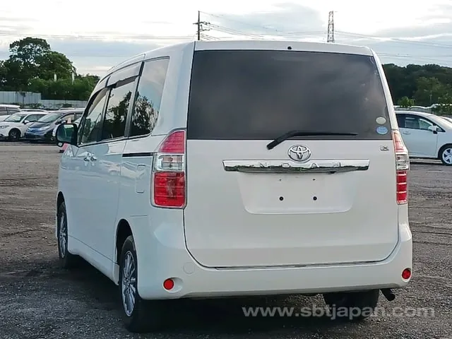 Toyota Noah X Smart Edition 2009 photo 5