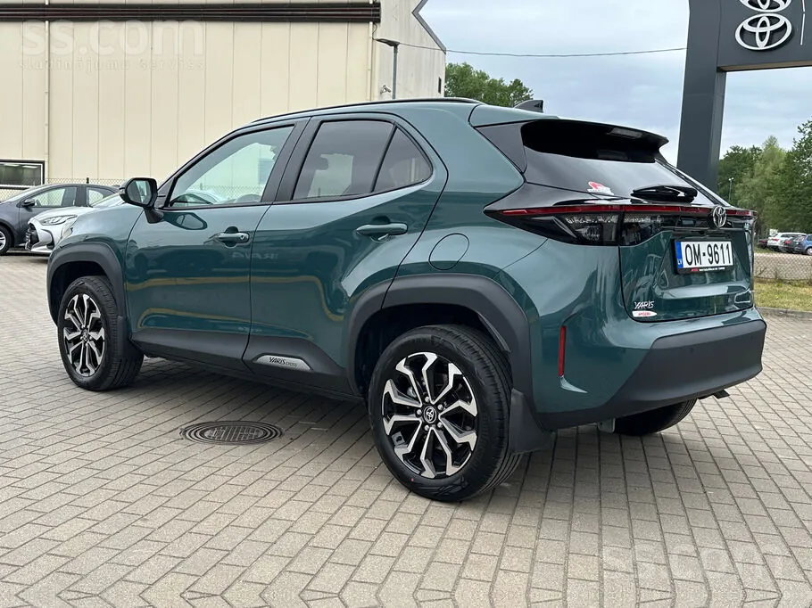Toyota Yaris Cross 2025 photo 3