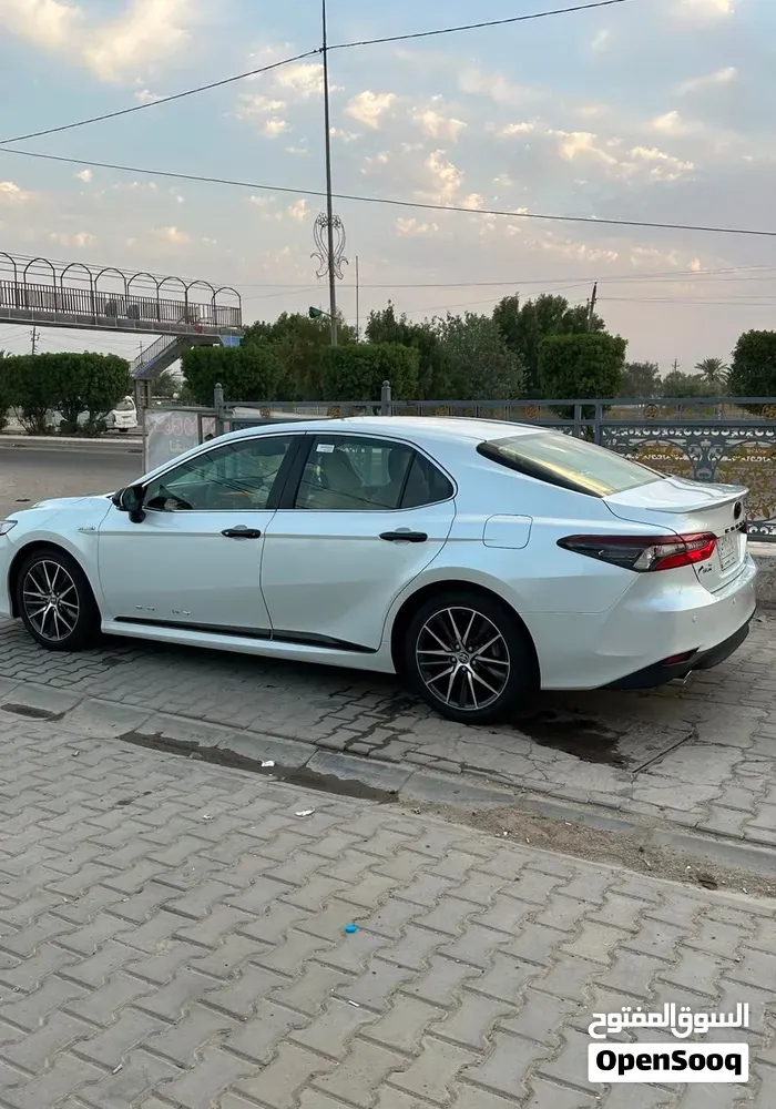 Toyota Camry 2023 photo 4