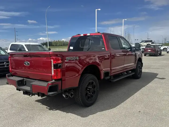 Ford F-350 Super Duty 2026 photo 5