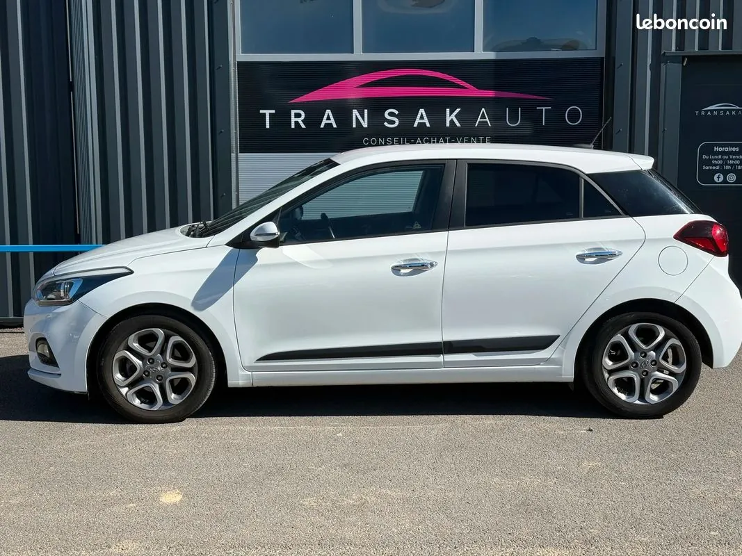 Hyundai I20 2018 photo 2