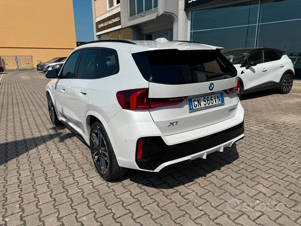 BMW X1 2023 photo 3