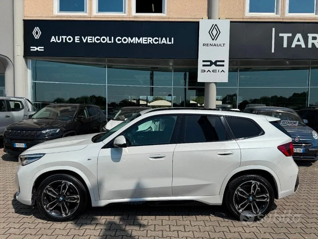 BMW X1 2023 photo 2