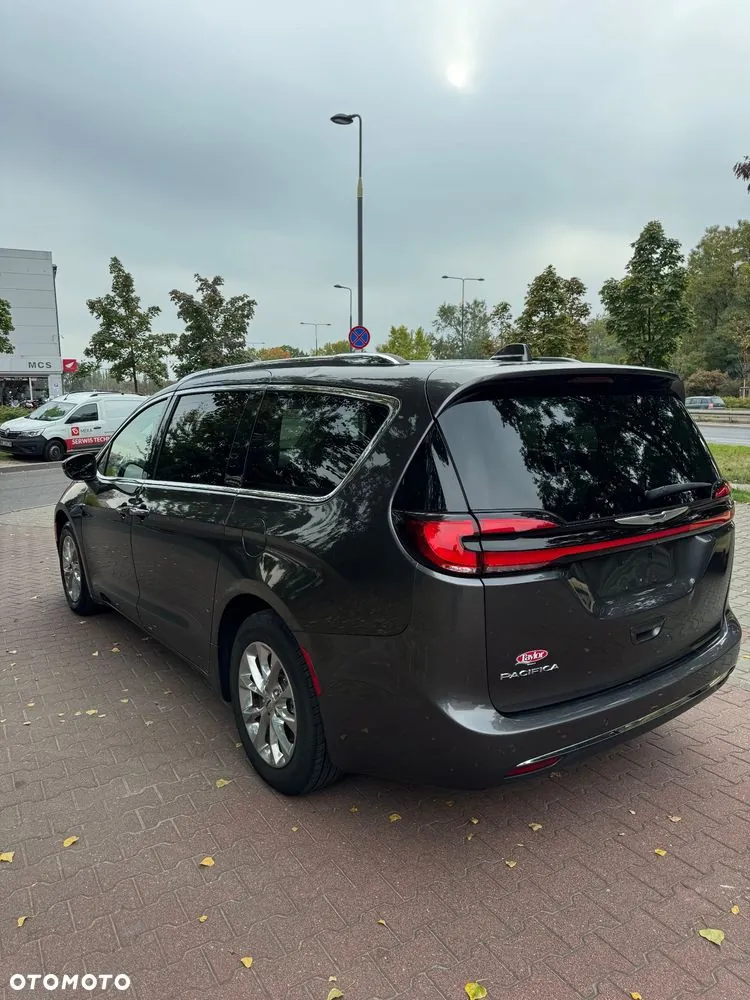 Chrysler Pacifica 2021 photo 4