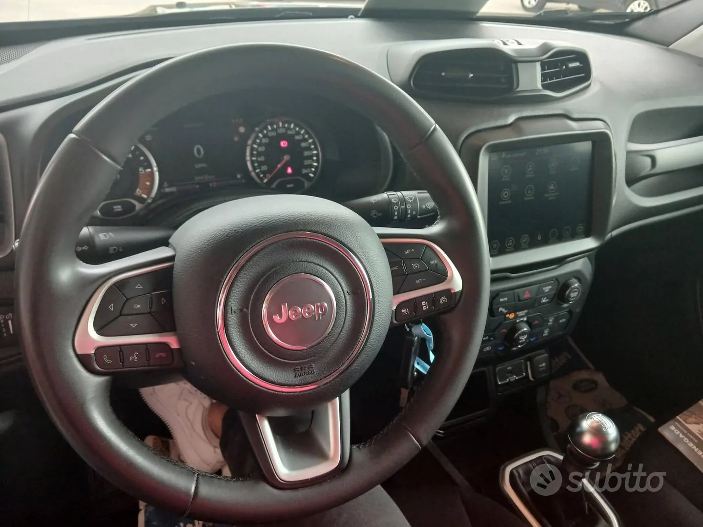 Jeep Renegade 2023 photo 3