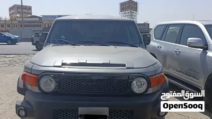 Toyota Fj 2012 photo 3