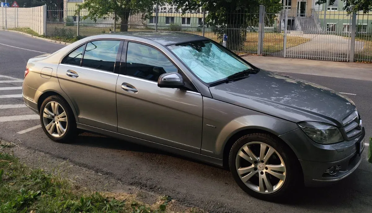 Mercedes-Benz C-Class 2008 photo 3