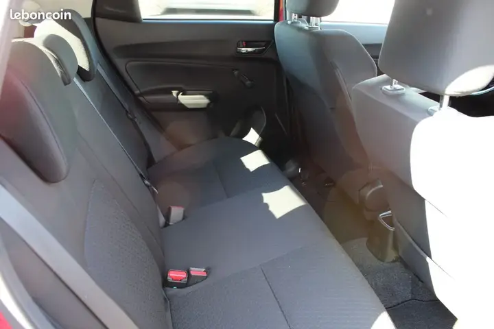 Suzuki Swift 2023 photo 5