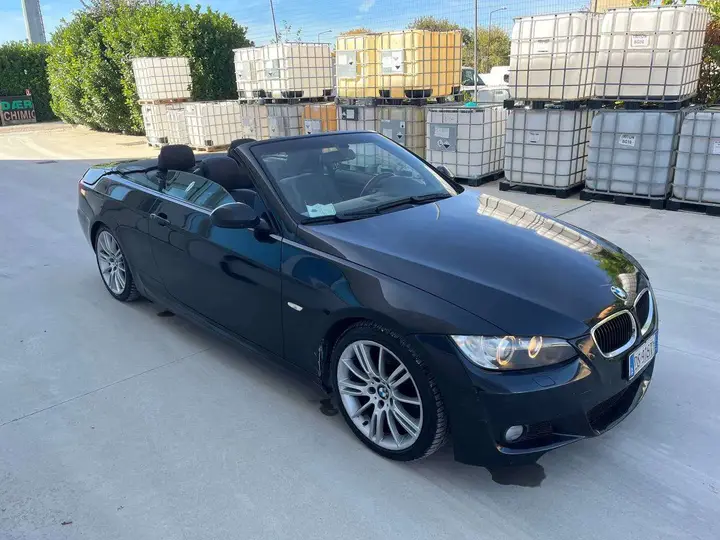 BMW 320D 2008 photo 2
