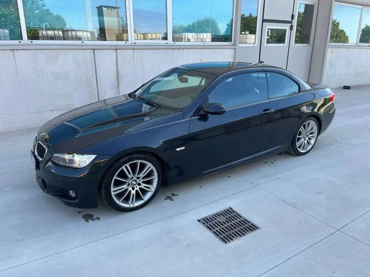 BMW 320D 2008 photo 4