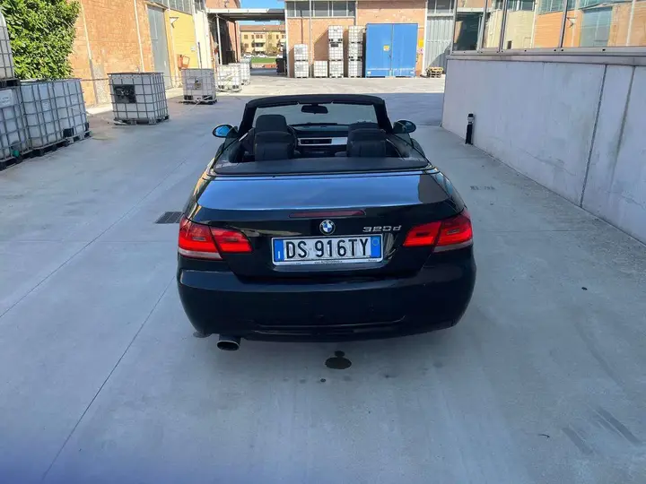 BMW 320D 2008 photo 3