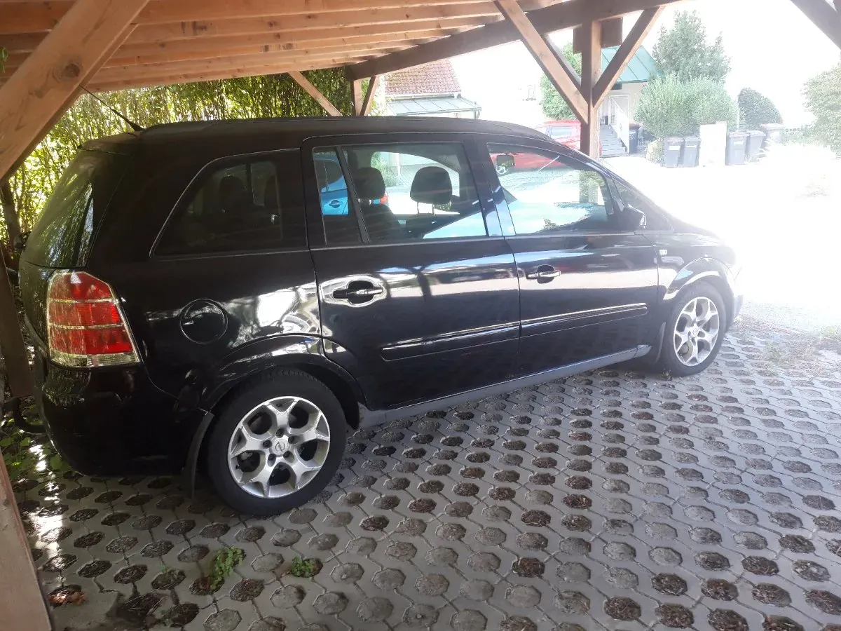 Opel Zafira 2006 photo 3