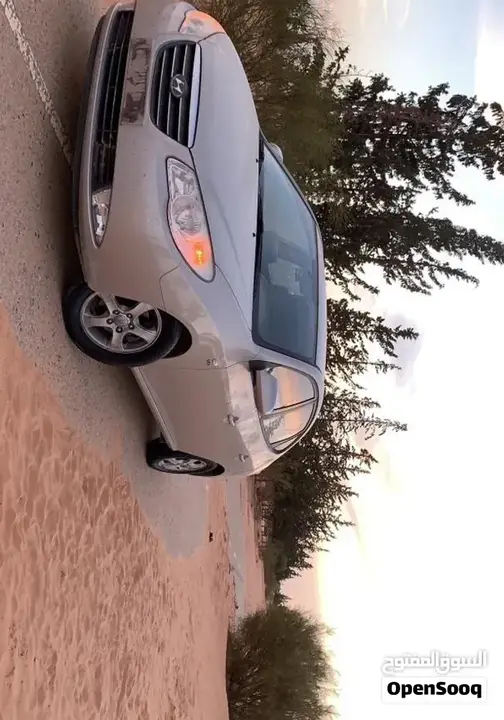 Hyundai Avante 2009 photo 3