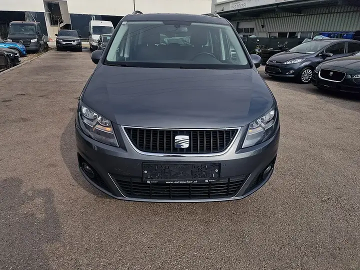Seat Alhambra 2012 photo 2
