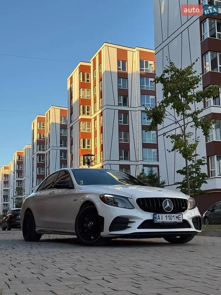 Mercedes-Benz C-Class 2019 photo 5