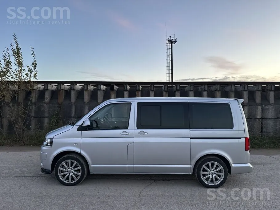 Volkswagen Caravelle 2013 photo 2