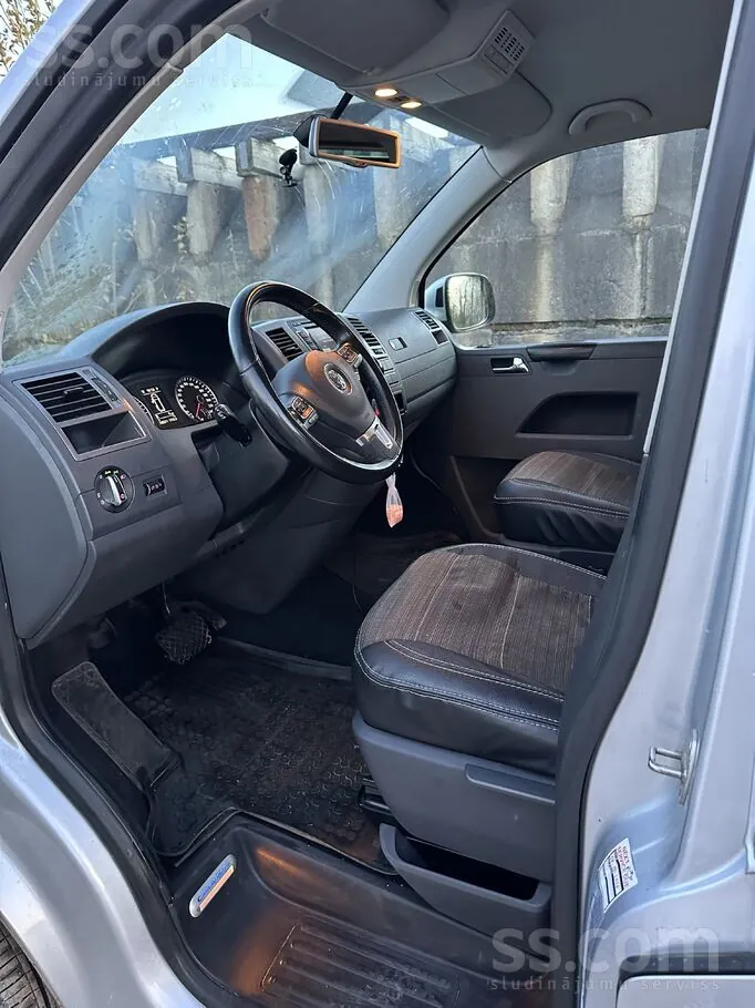 Volkswagen Caravelle 2013 photo 5