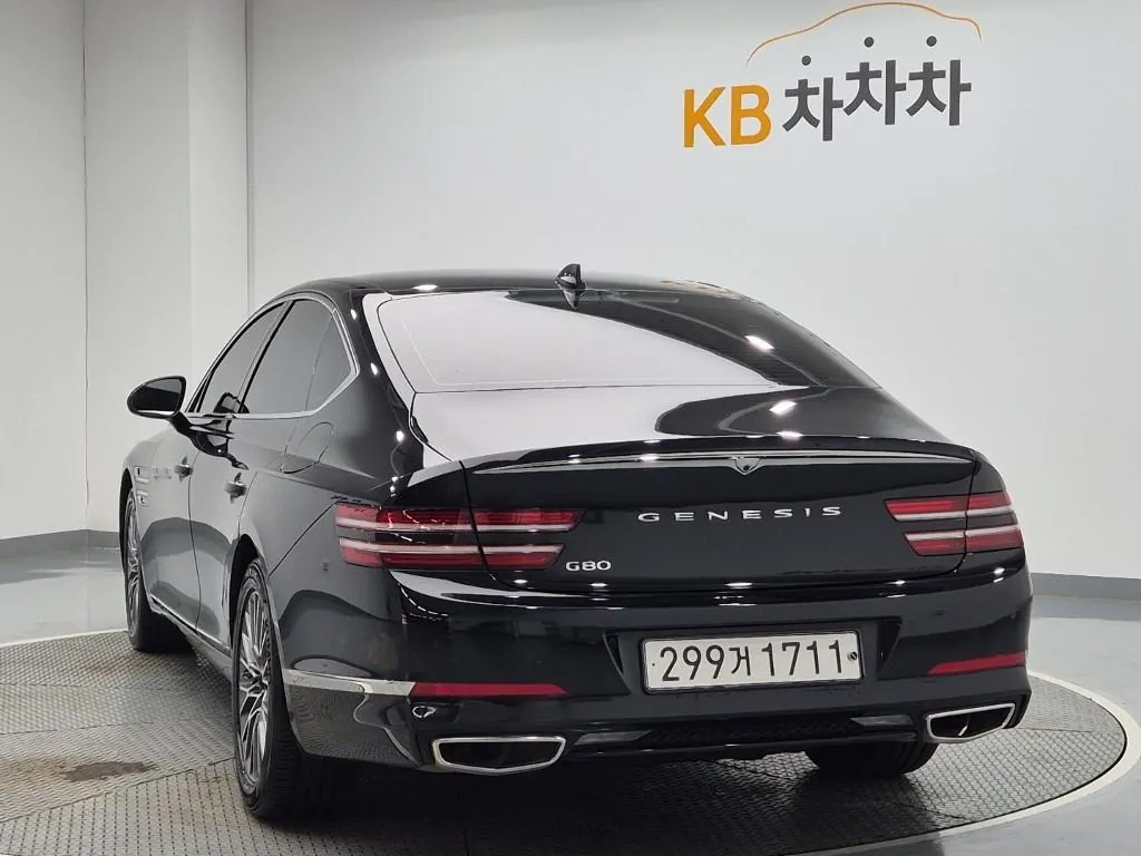 Genesis G80 2021 photo 2