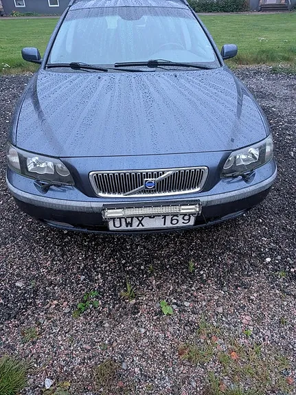 Volvo V70 2004 photo 2