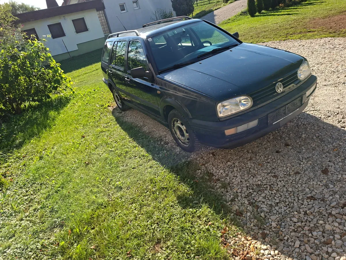 Volkswagen Golf 1999 photo 2