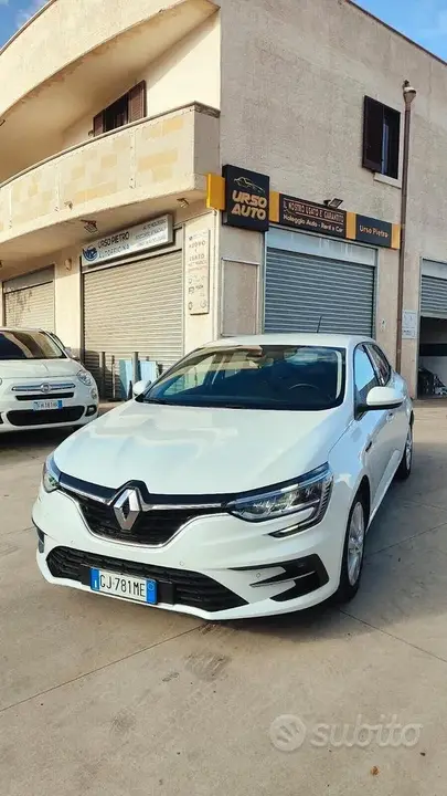 Renault Megane 2022 photo 2
