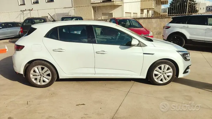 Renault Megane 2022 photo 4