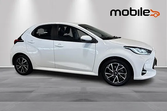 Toyota Yaris 2022 photo 2
