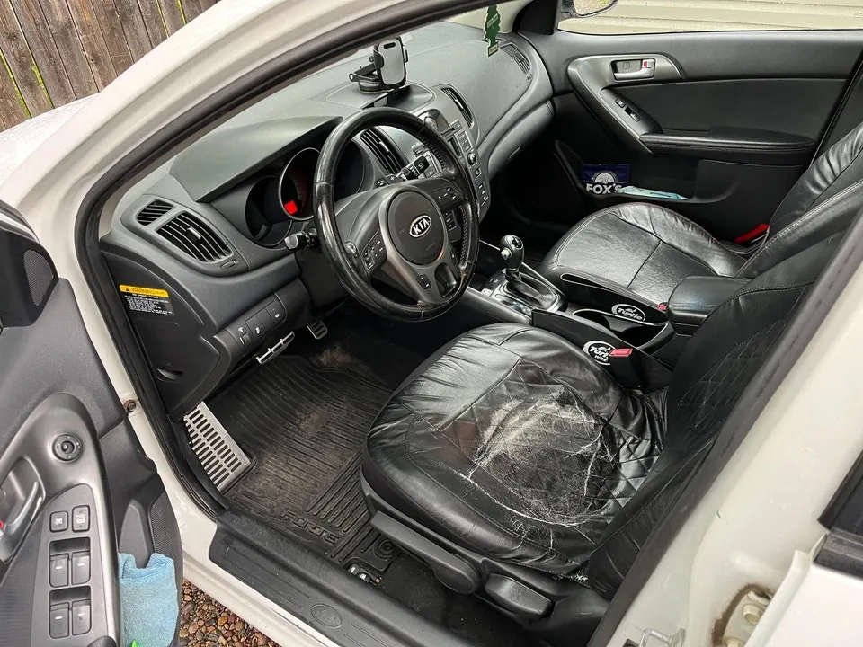 Kia Forte 2011 photo 3