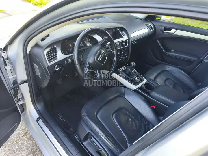Audi A4 2011 photo 4