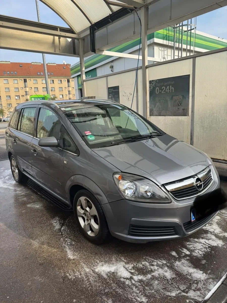 Opel Zafira 2007 photo 2