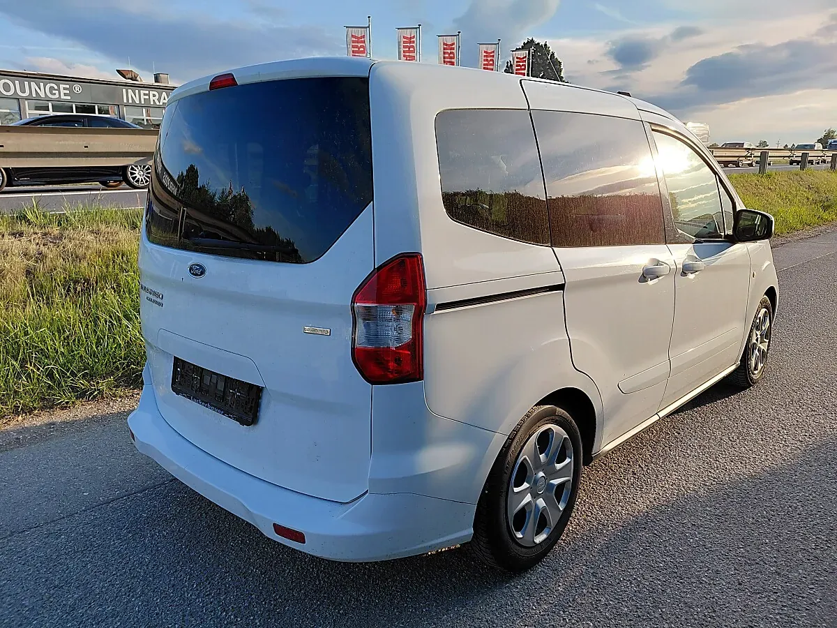 Ford Tourneo Courier 2015 photo 3