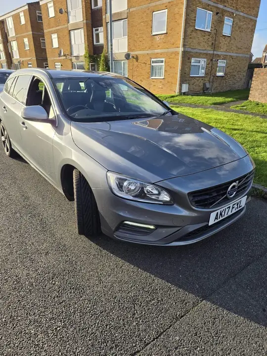 Volvo V60 2017 photo 3