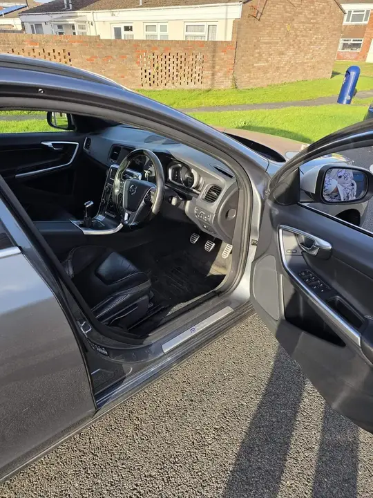 Volvo V60 2017 photo 5