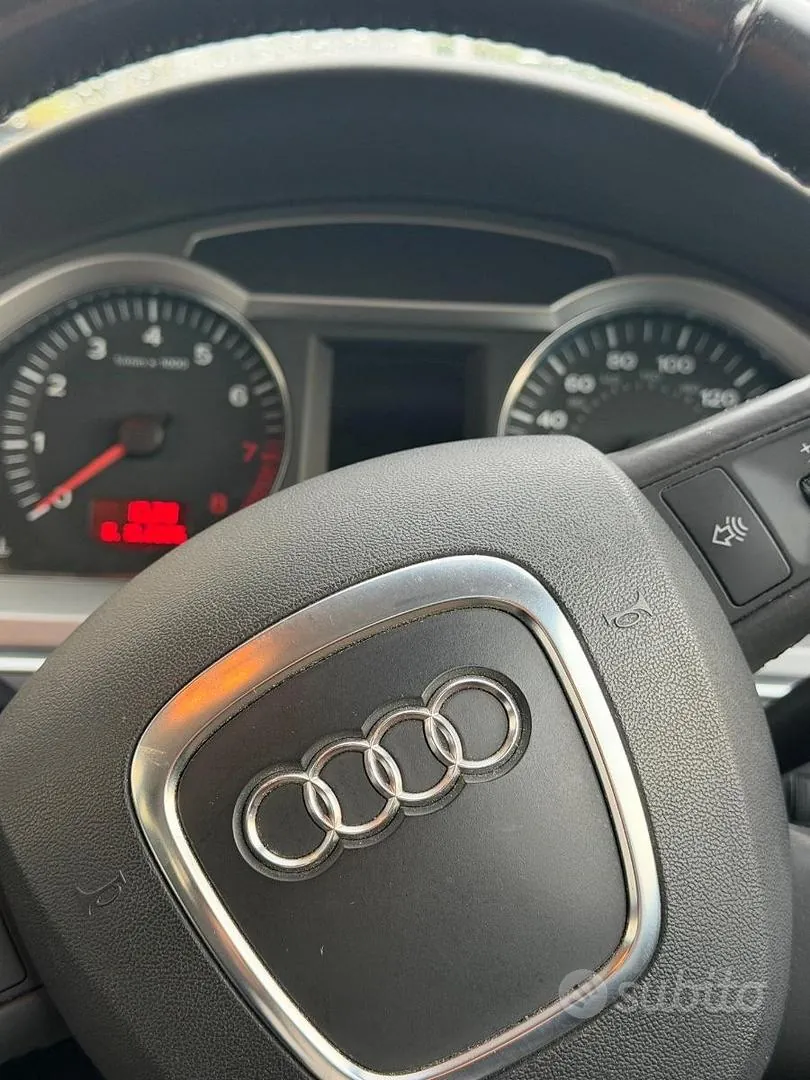Audi A6 2010 photo 2